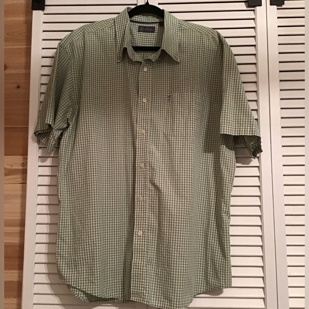 3/$15 must buy 3 listings Men’s Short sleeve shirt